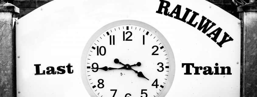Abogados Mar Consultores - Reloj Tren